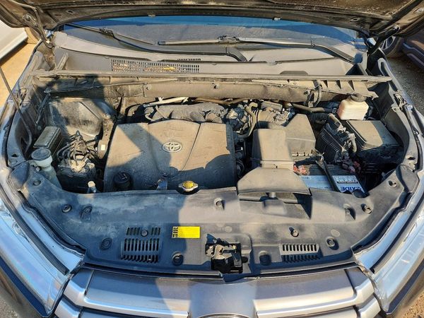 2017 TOYOTA HIGHLANDER SE/XLE