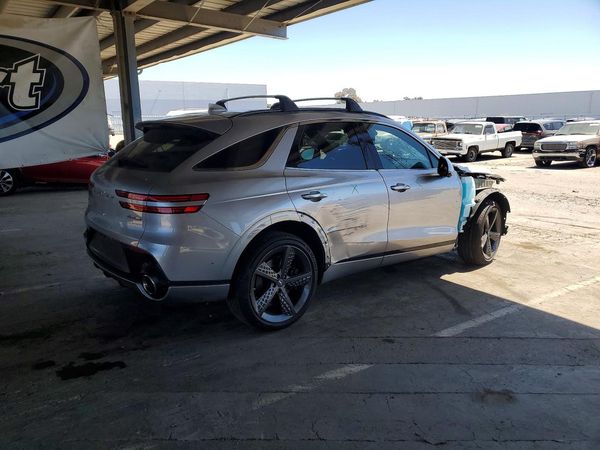 2024 GENESIS GV70