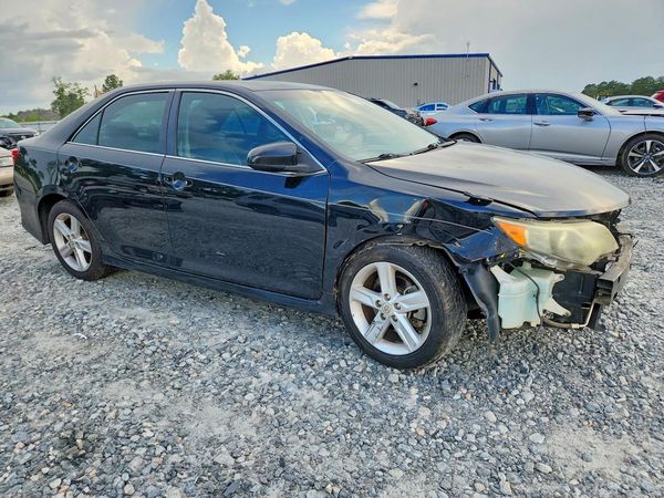 2013 TOYOTA CAMRY