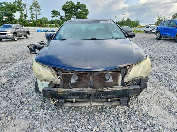 2013 TOYOTA CAMRY