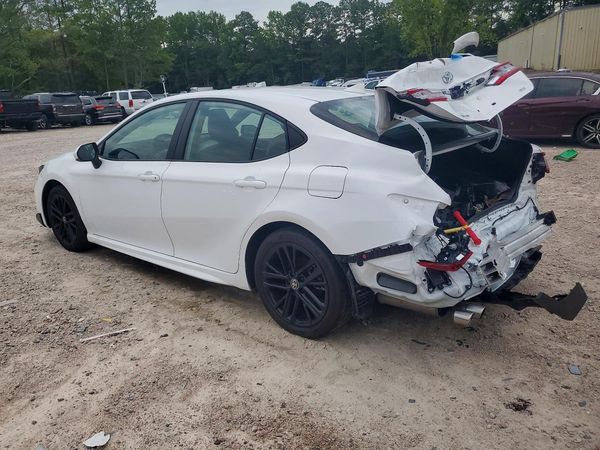 2026 TOYOTA CAMRY