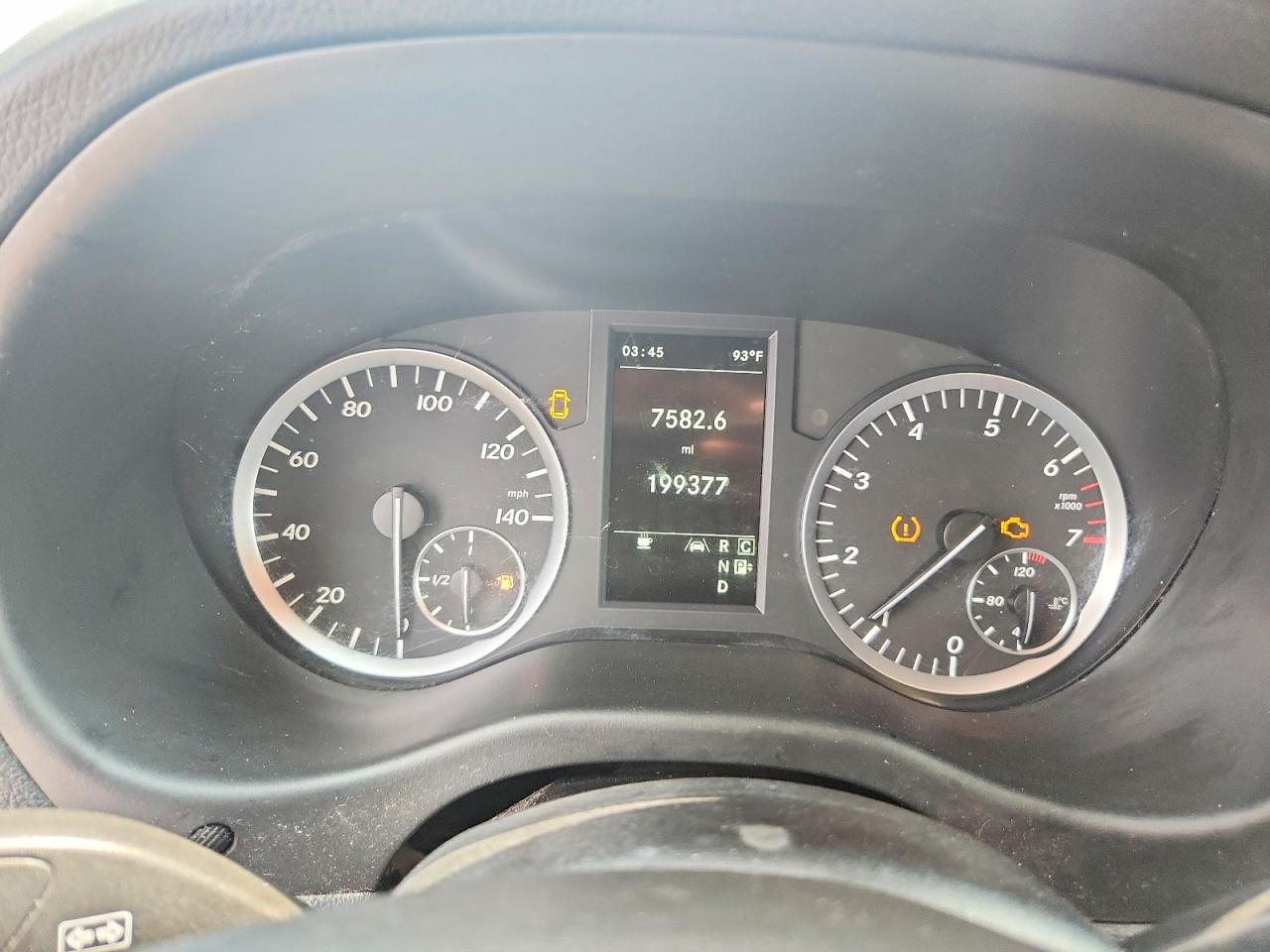 2019 MERCEDES-BENZ METRIS