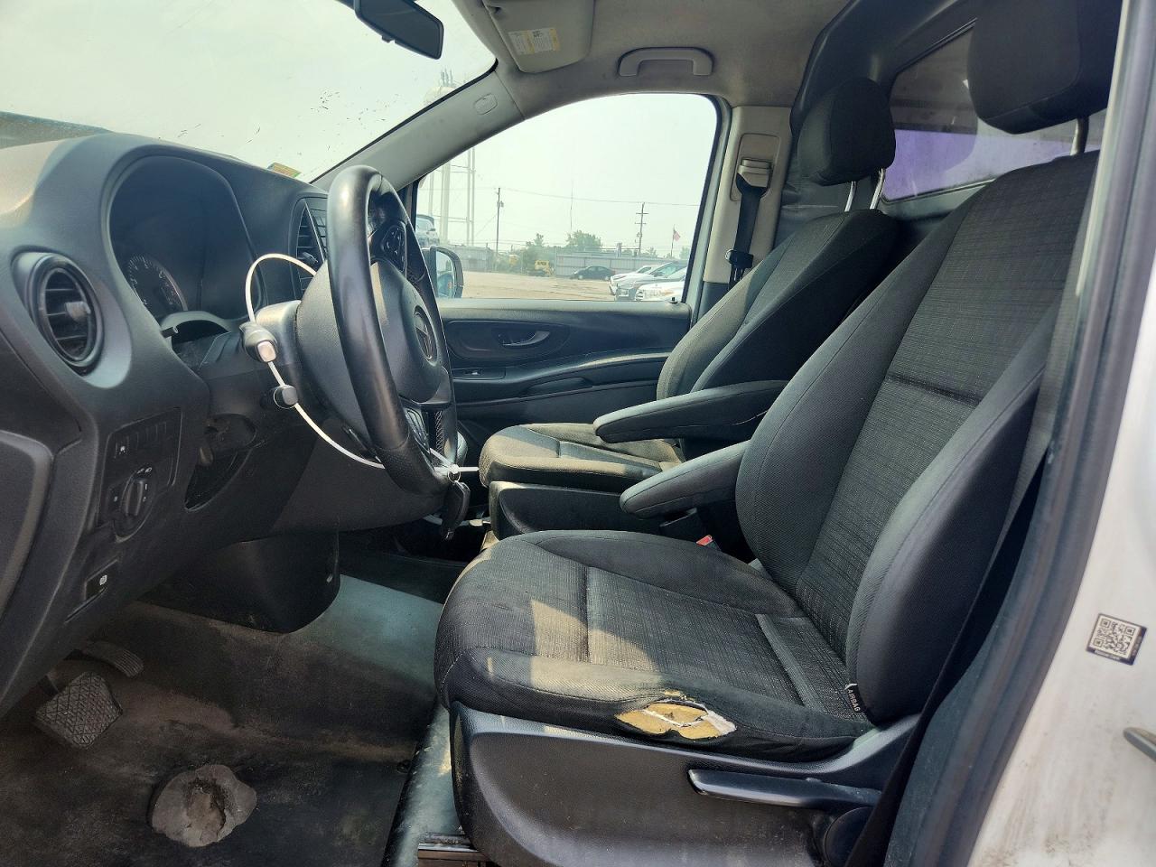 2019 MERCEDES-BENZ METRIS