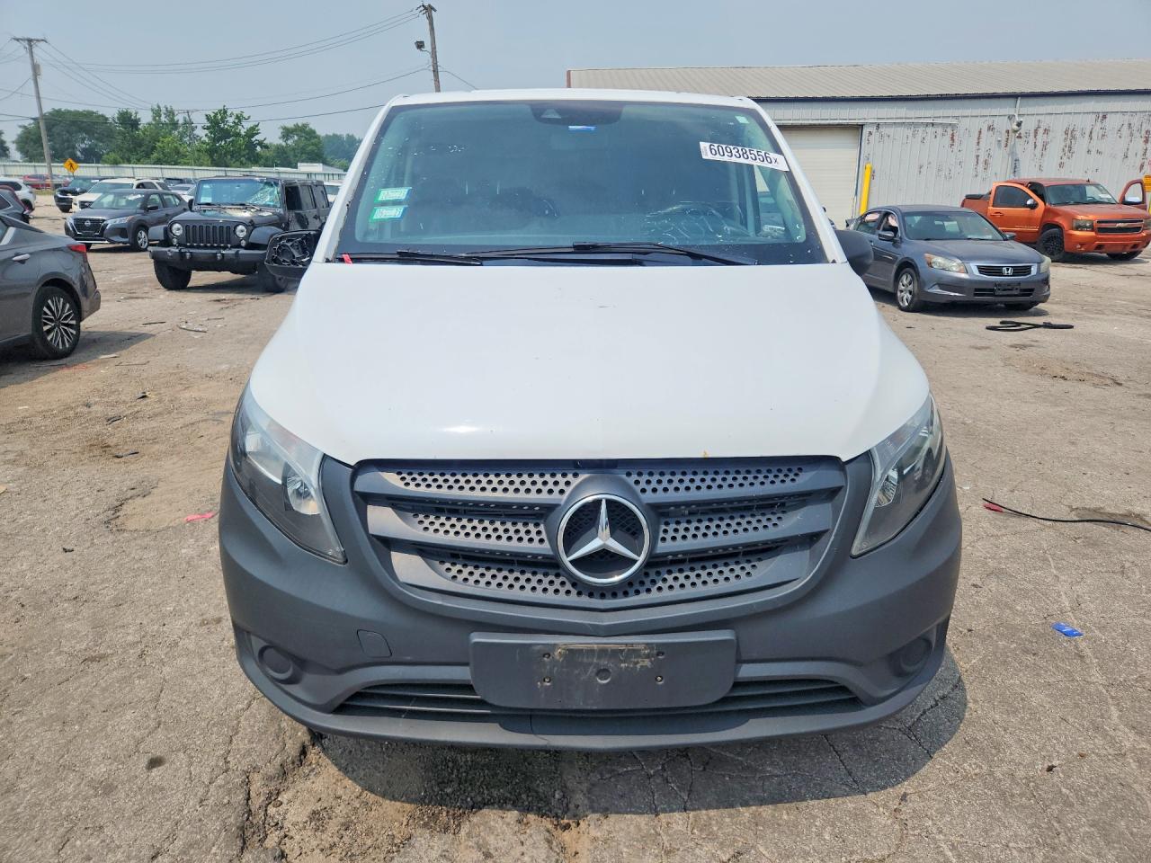2019 MERCEDES-BENZ METRIS