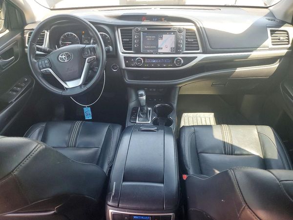 2018 TOYOTA HIGHLANDER SE/XLE