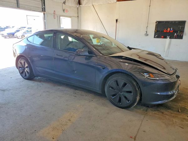 2026 TESLA MODEL 3