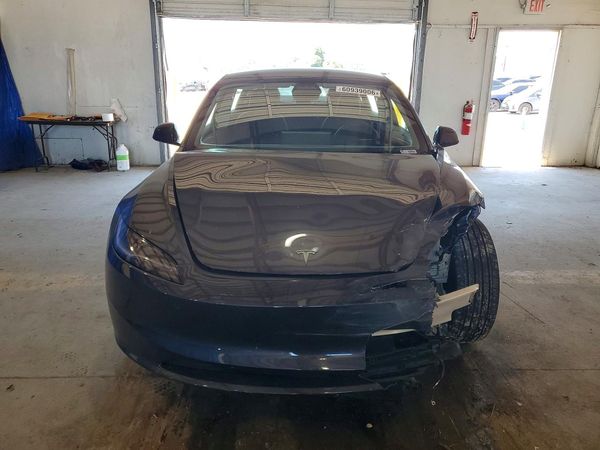 2026 TESLA MODEL 3