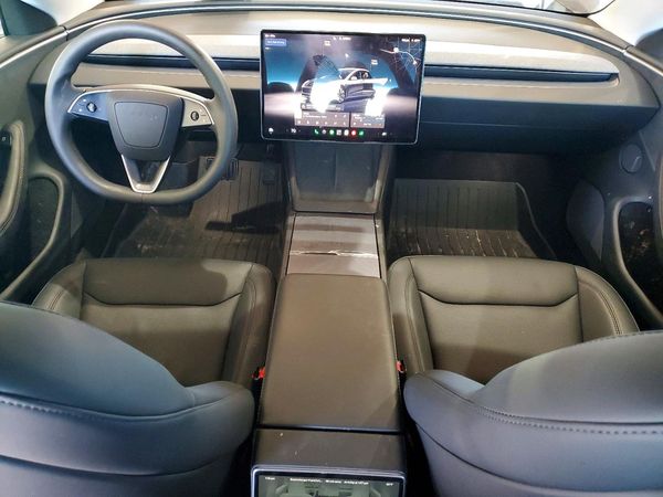 2026 TESLA MODEL 3