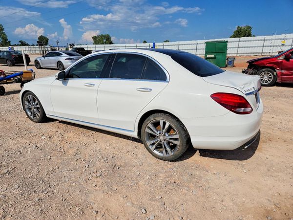 2015 MERCEDES-BENZ C Base
