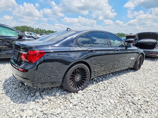 2013 BMW 750