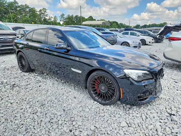2013 BMW 750