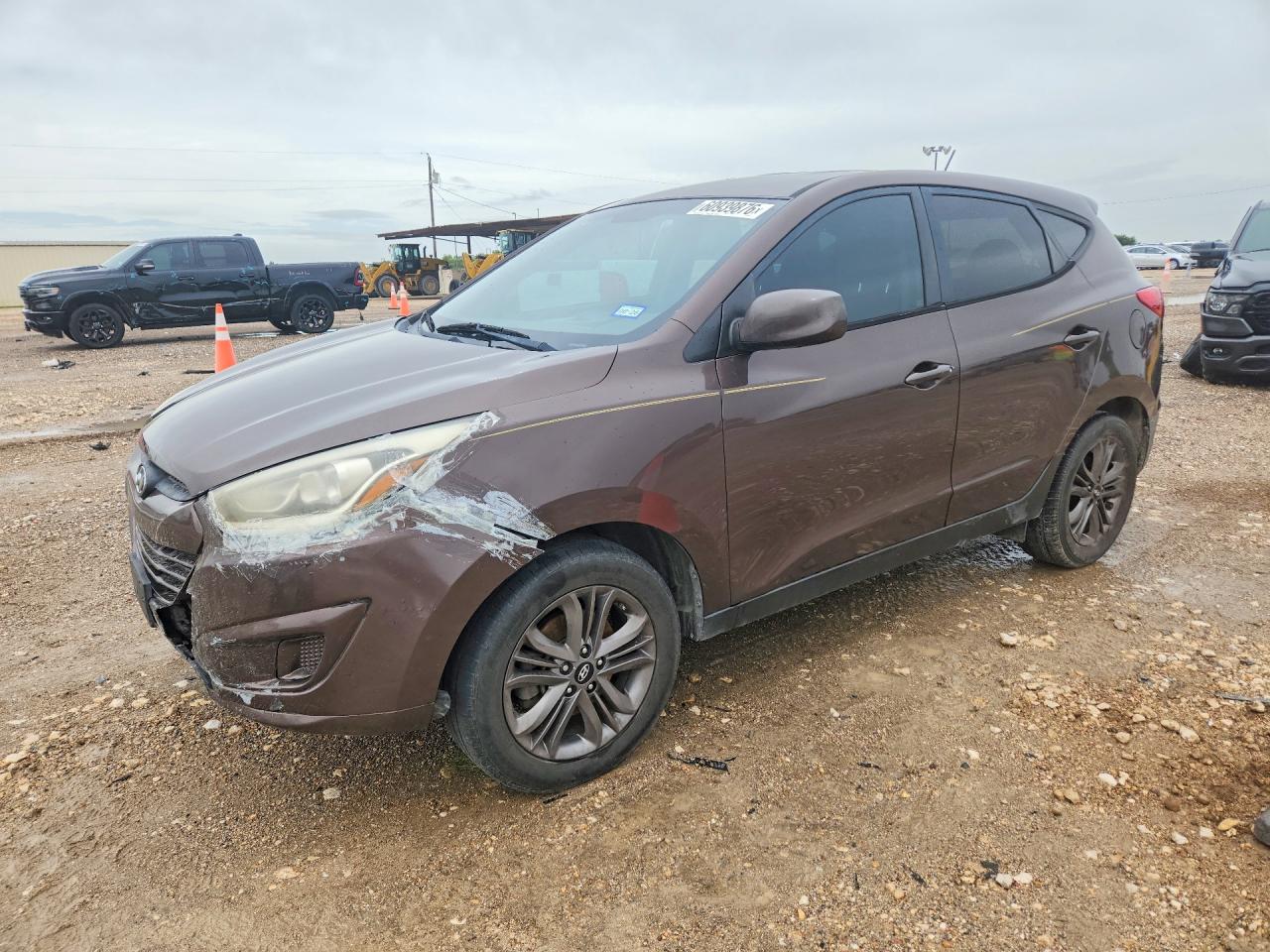 2015 HYUNDAI TUCSON GL (Middle-Low)