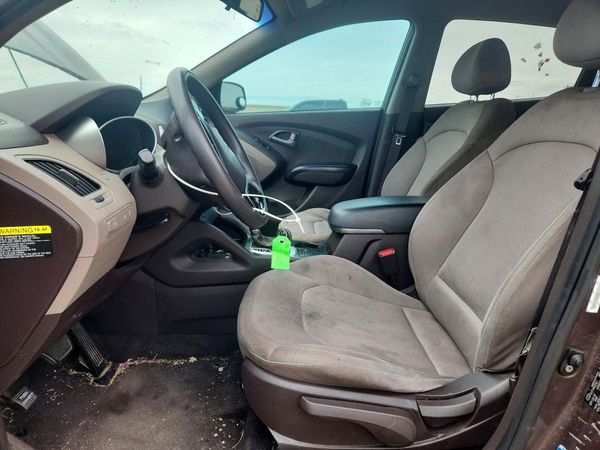 2015 HYUNDAI TUCSON GL (Middle-Low)