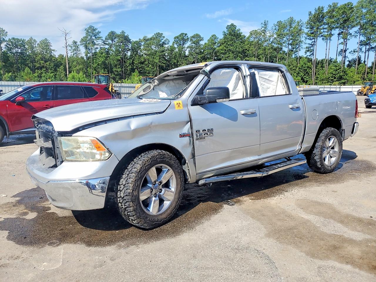 2019 RAM 1500 SLT — Front 3/4
