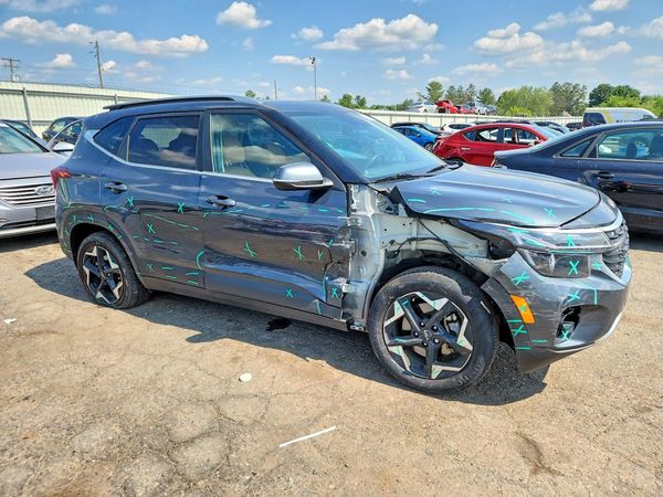2025 KIA SELTOS EX