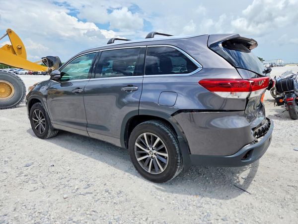 2017 TOYOTA HIGHLANDER SE/XLE