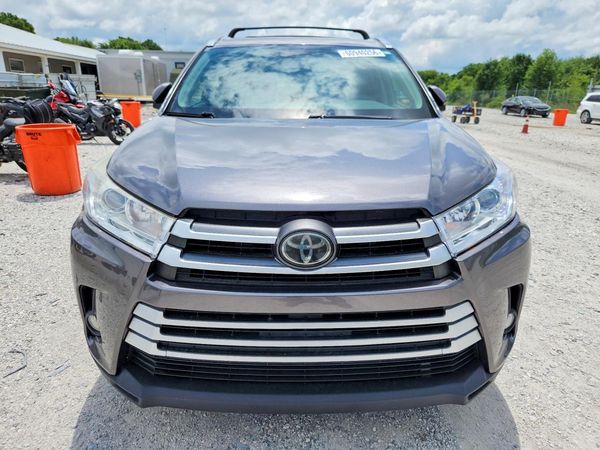2017 TOYOTA HIGHLANDER SE/XLE