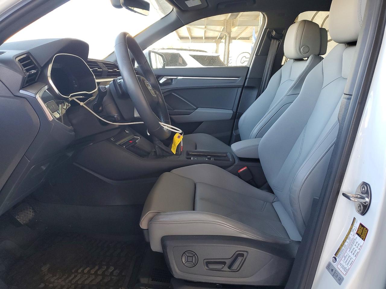 2024 AUDI Q3