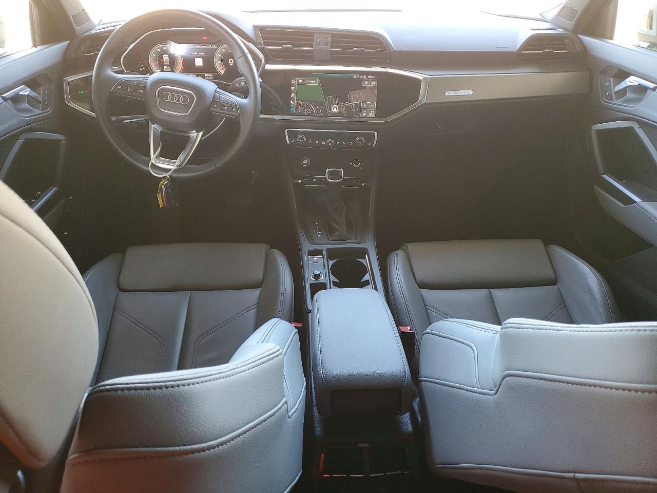 2024 AUDI Q3