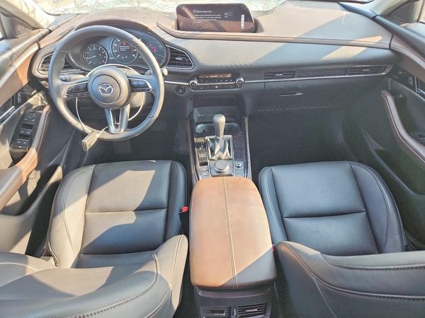 2024 MAZDA CX-30 Premium Package