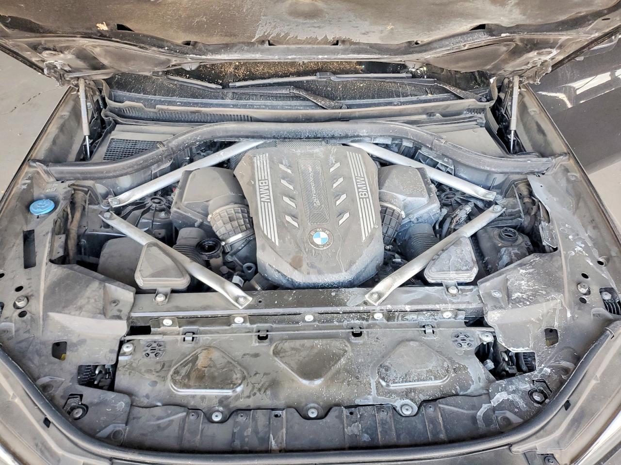 2020 BMW X5 M50i