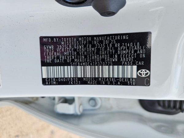 2026 TOYOTA COROLLA LE