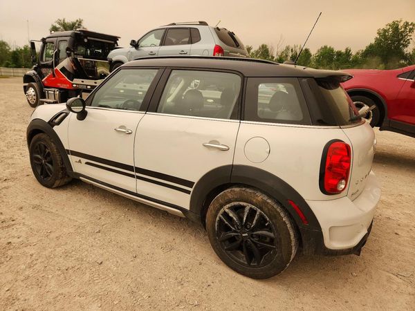 2016 MINI COOPER