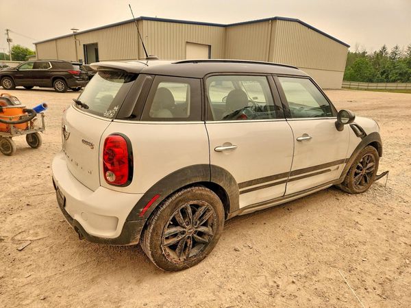 2016 MINI COOPER