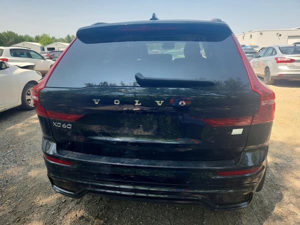 2024 VOLVO XC60