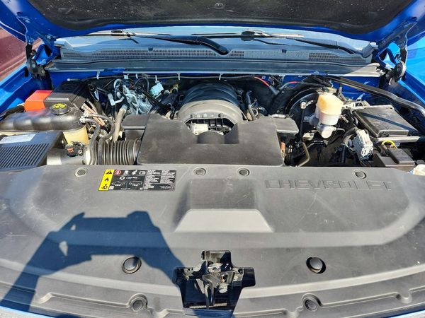 2019 CHEVROLET TAHOE Police Vehicle — Engine bay