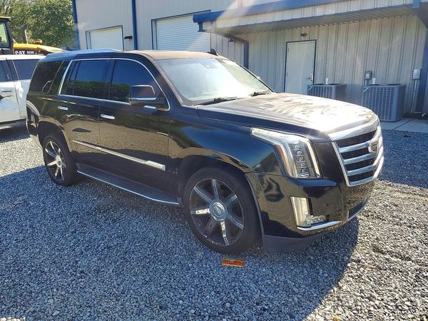 2017 CADILLAC ESCALADE Luxury