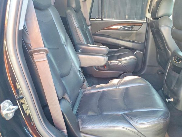 2017 CADILLAC ESCALADE Luxury