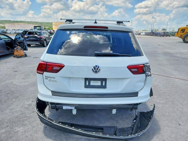 2020 VOLKSWAGEN TIGUAN SE, SEL