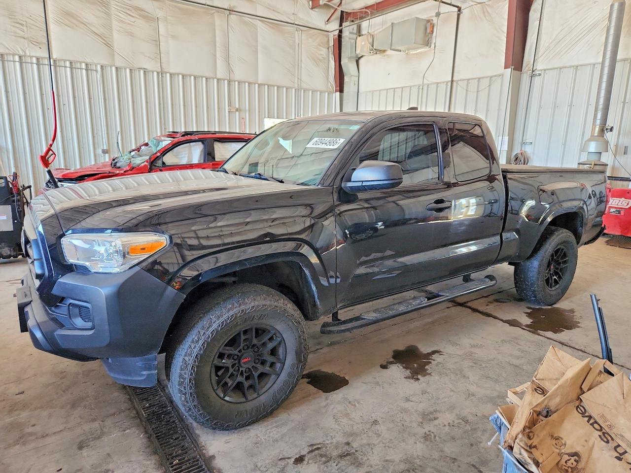 2020 TOYOTA TACOMA SR5