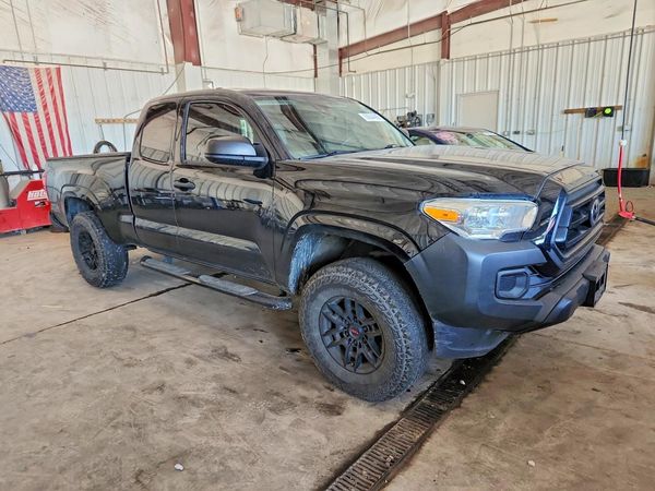 2020 TOYOTA TACOMA SR5