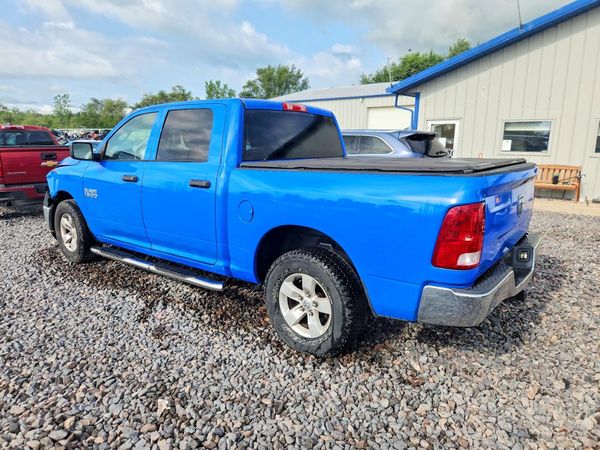 2016 RAM 1500 ST CREW CAB 4X2