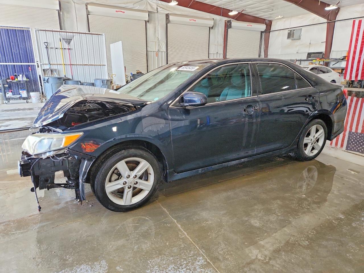 2013 TOYOTA CAMRY