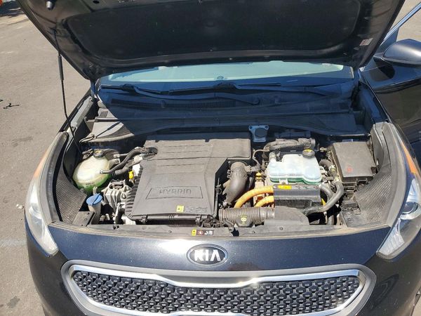 2017 KIA NIRO FE / LX / LX Tech