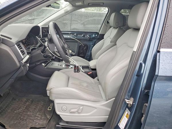 2018 AUDI Q5 quattro Prestige
