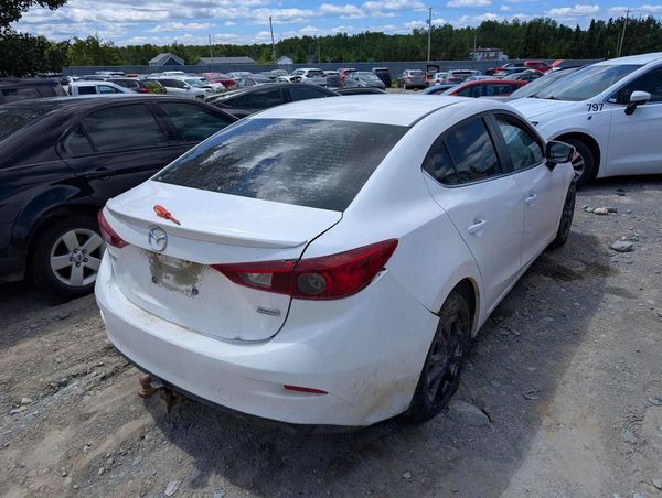 2015 MAZDA 3 Touring/GS