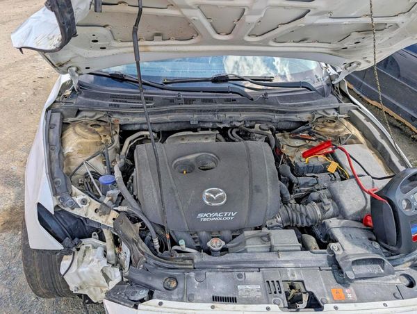 2015 MAZDA 3 Touring/GS
