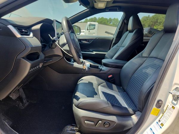 2022 TOYOTA RAV4 XSE