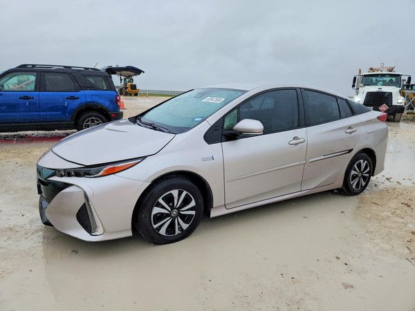 2019 TOYOTA PRIUS