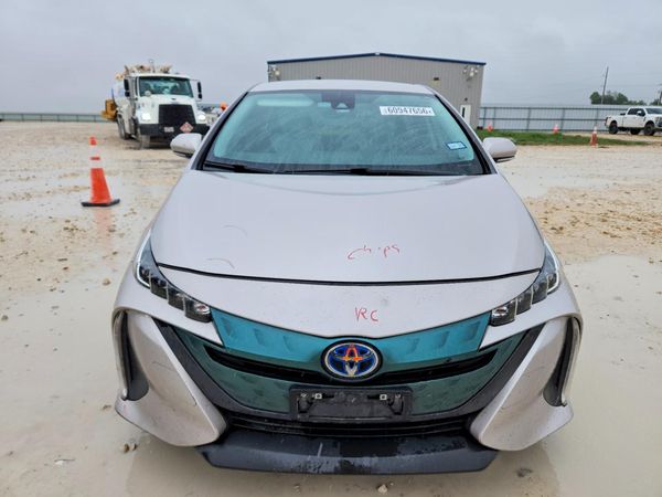 2019 TOYOTA PRIUS Plus/Premium/Advanced