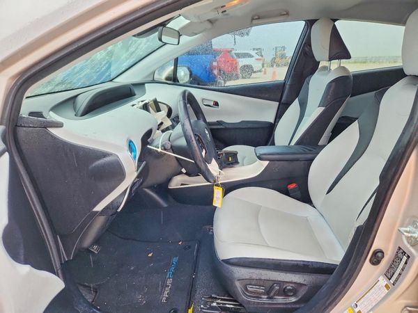 2019 TOYOTA PRIUS Plus/Premium/Advanced
