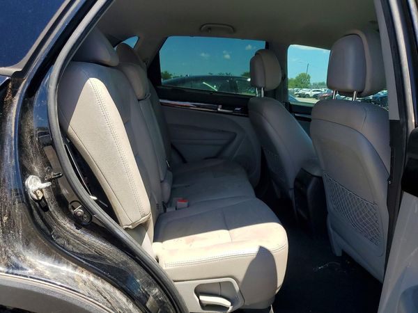 2014 KIA SORENTO Base/ LX