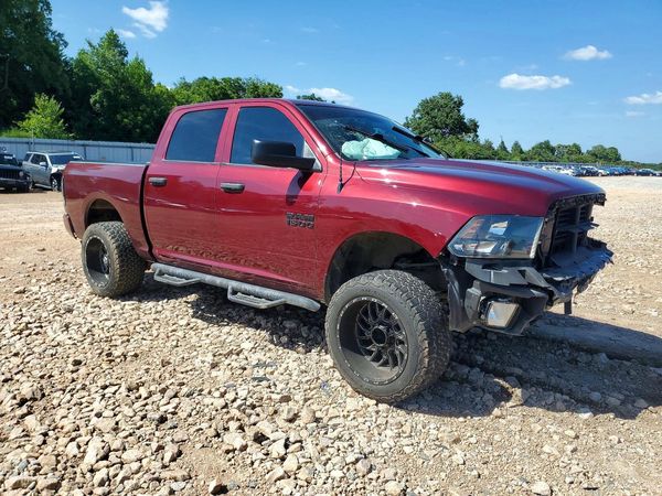 2018 RAM 1500 ST CREW CAB 4X2