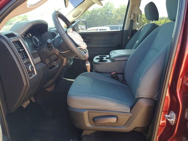 2018 RAM 1500 ST CREW CAB 4X2