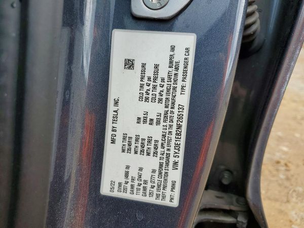 2022 TESLA MODEL 3