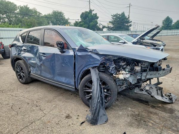 2025 MAZDA CX-5 Preferred — Passenger 3/4
